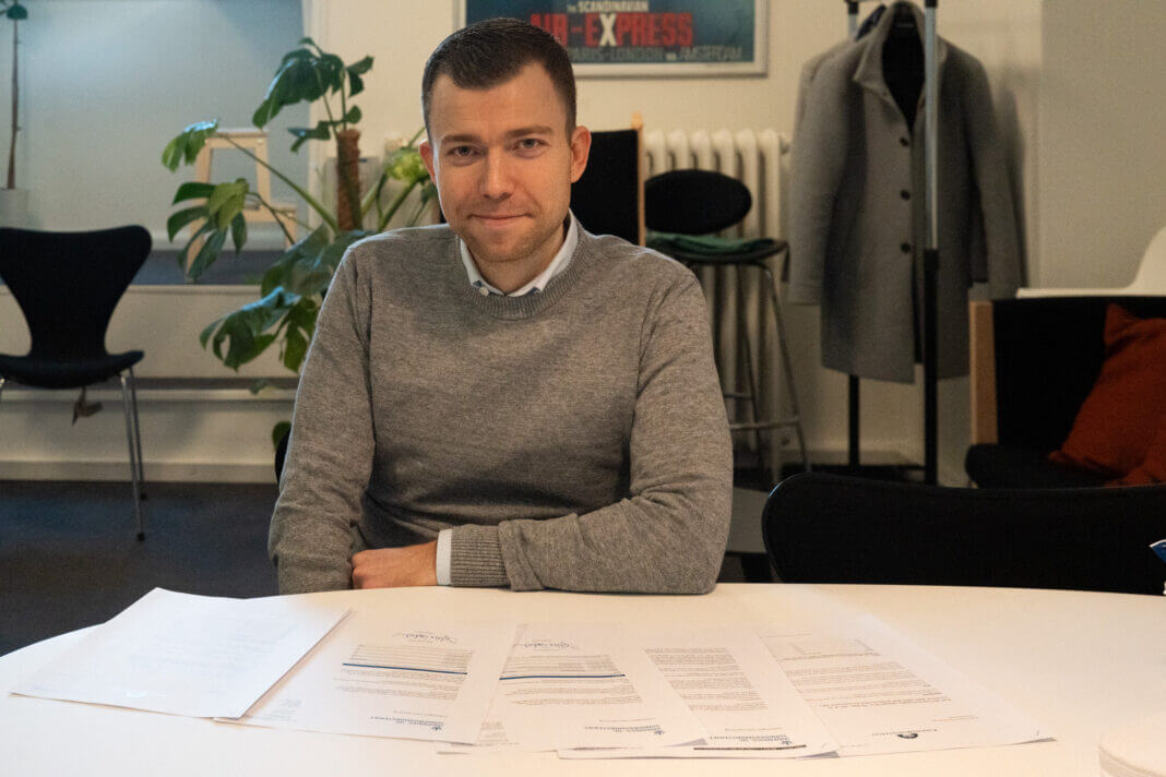 Kommuner forgylder chefer med millioner